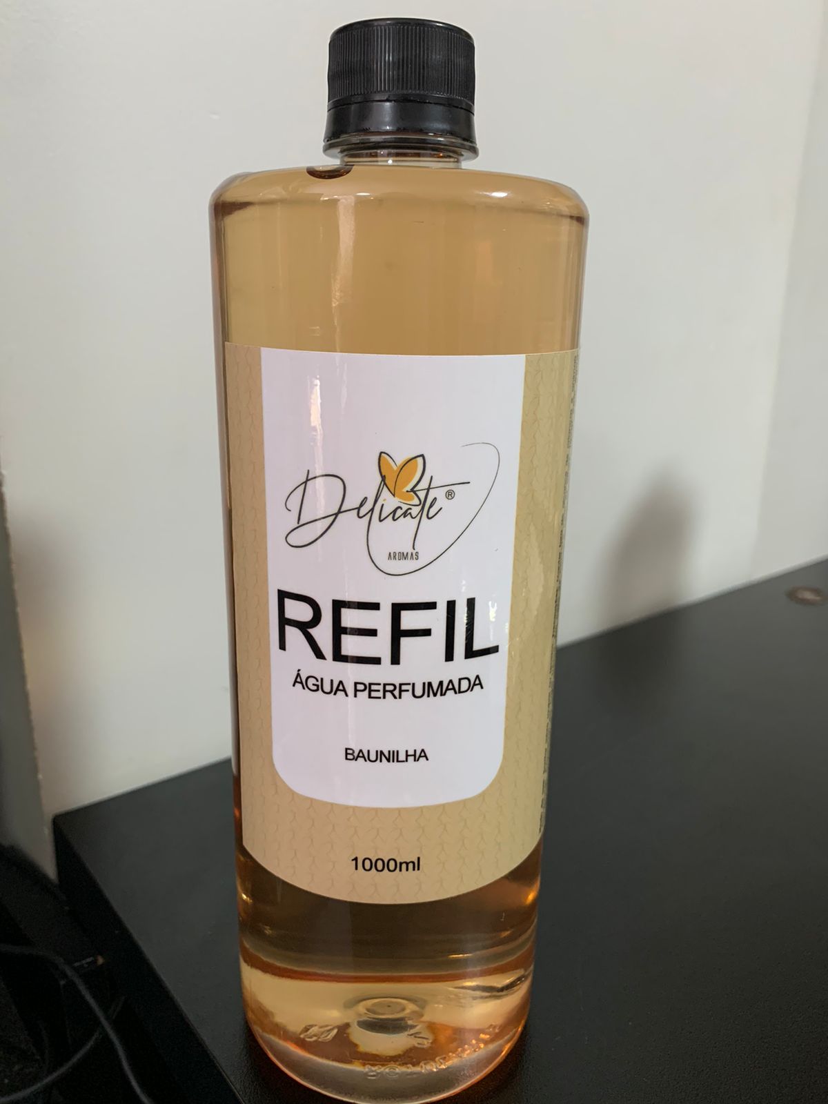 REFIL AGUA PERFUMADA 1000ML  DELICATE  – BAUNILHA